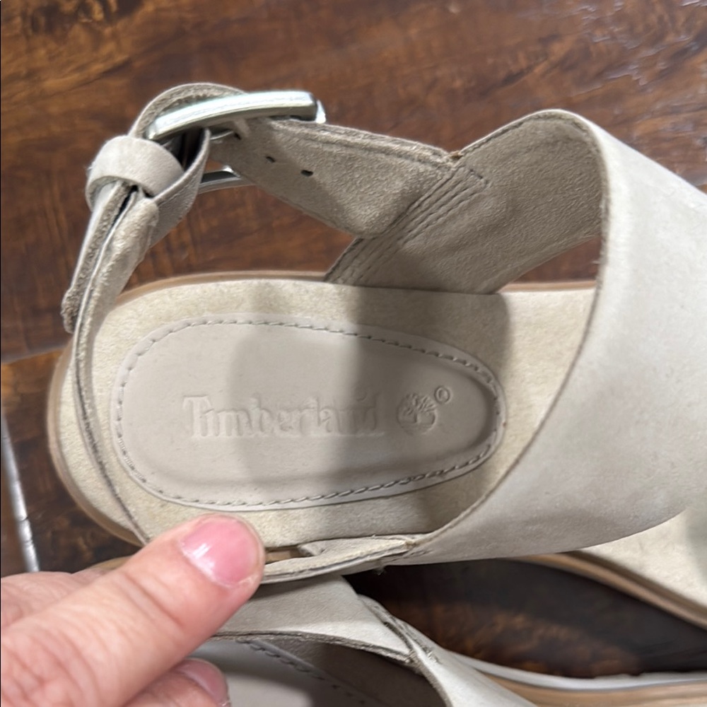 Timberland Cream Platform Sandals - Picture 6 of 8